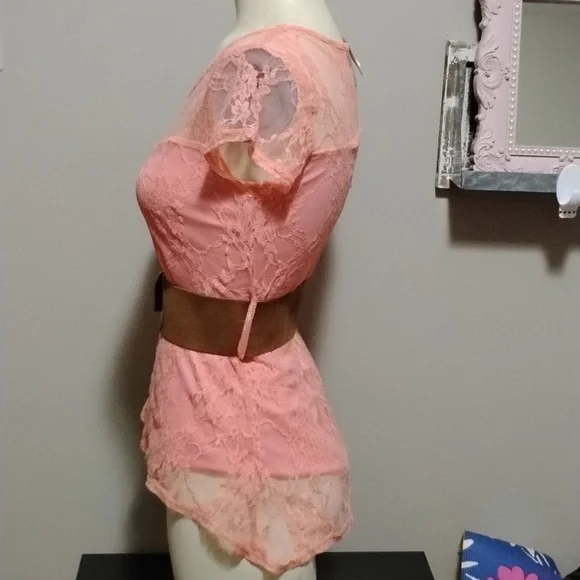 NWT Rue21 top - Picture 2 of 6